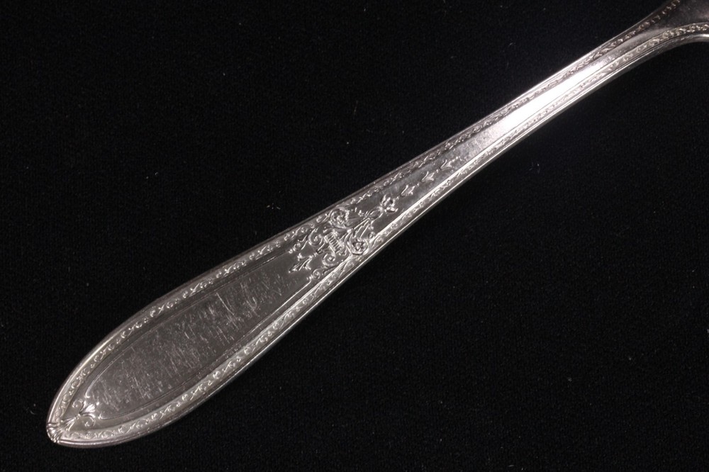 4 Debutante Pattern Dinner Forks Silverplate Wm Rogers & Son AA