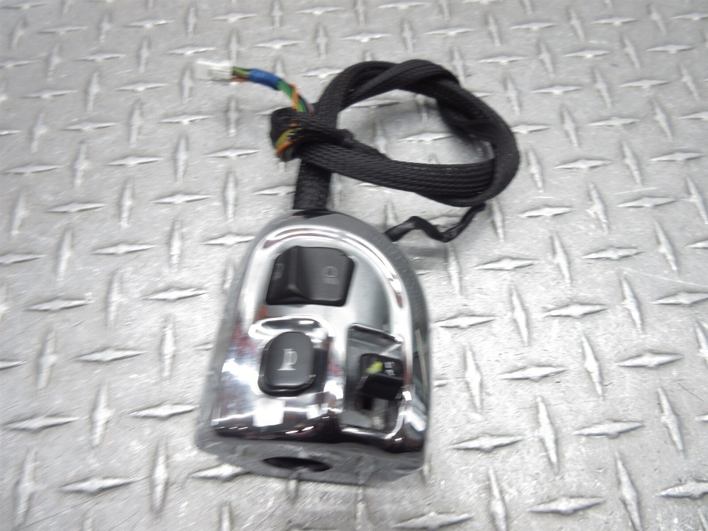 2017 16-24 Indian Springfield Left Handlebar Control Switch Signal Light Horn