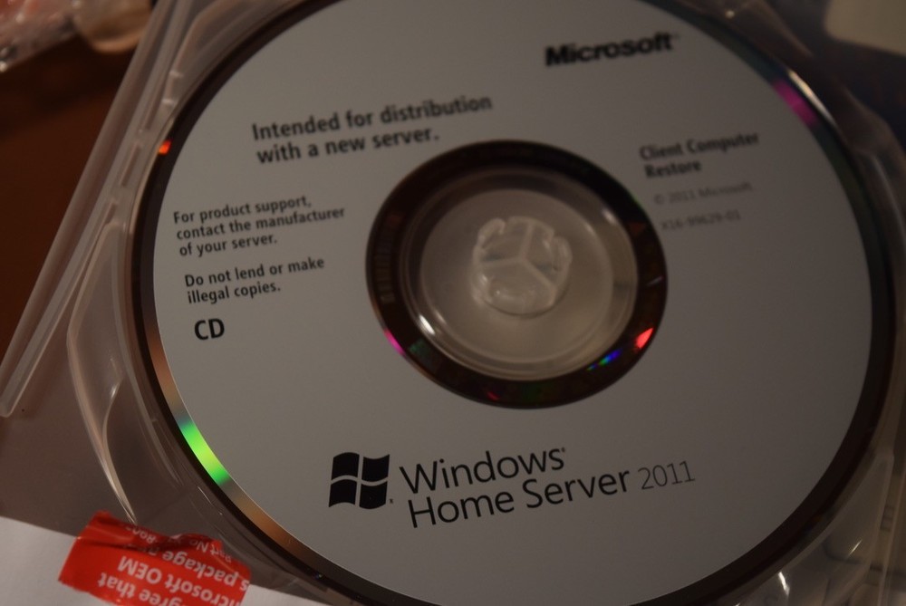 Microsoft Windows Home Server 2011 OEM System Builders Pack , 64 Bit Software