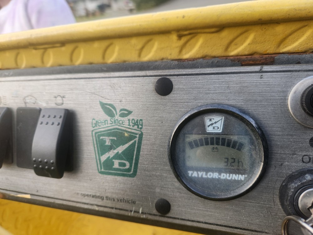 taylor dunn electric cart