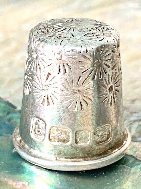 Silver Thimble Hallmarked with Beautiful Design