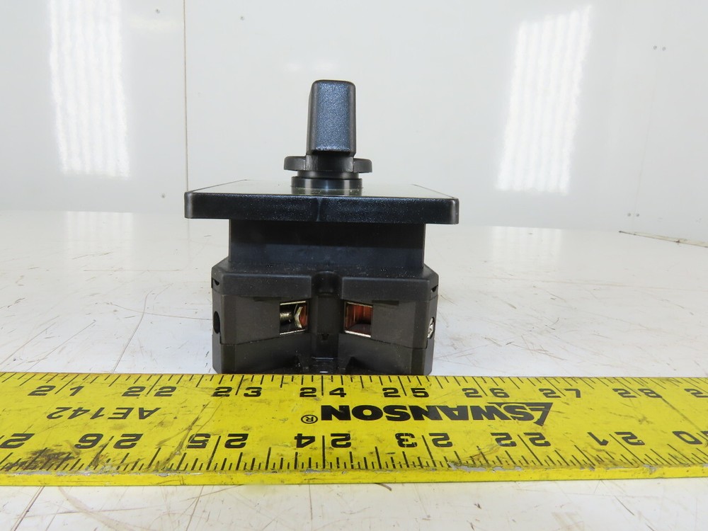 Moeller T5B-1-102/E 400V 30kW 2 Position Panel Disconnect Switch