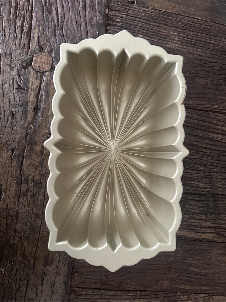 Nordic Ware Classic Fluted Loaf Pan