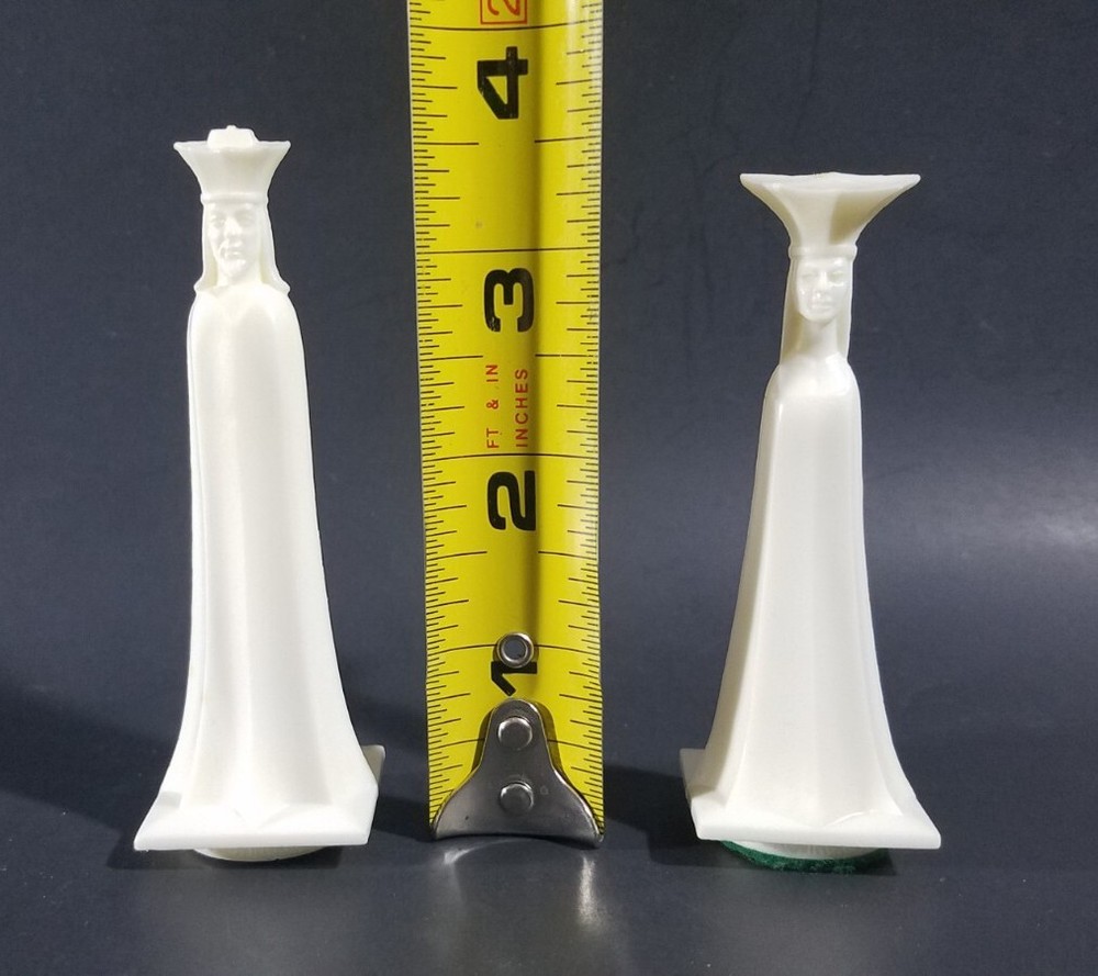 Visual Chess White King & Queen x2 Replacement Pieces TAG Harvey Kidder (1965)