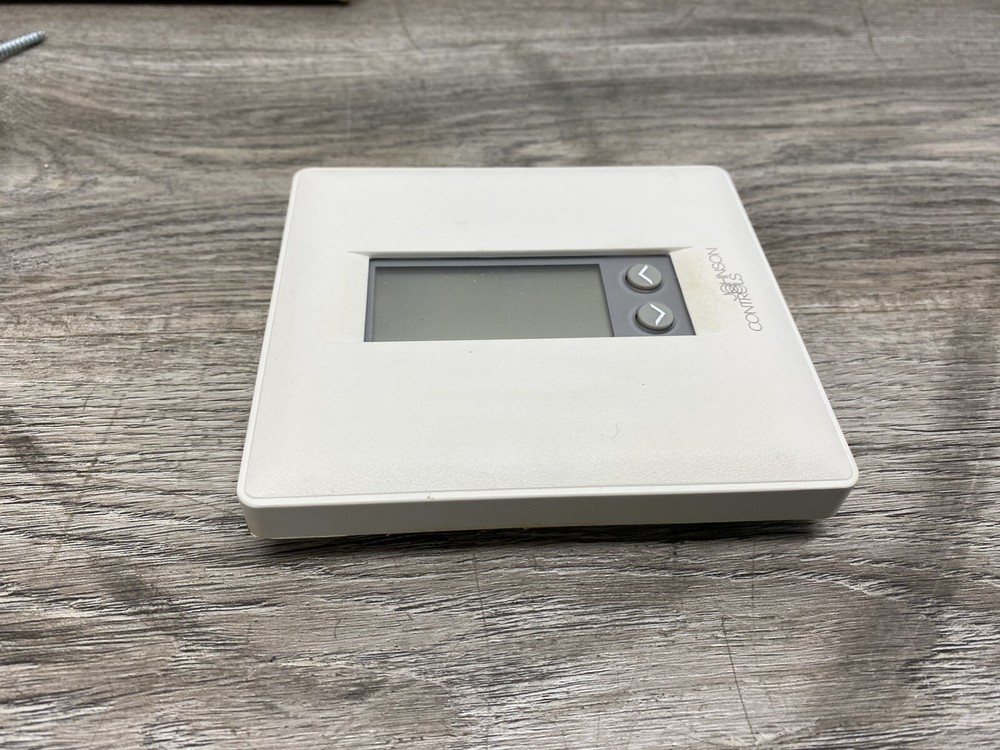 Johnson Controls T500HCP1 Programmable Thermostat White - *Tested Works*