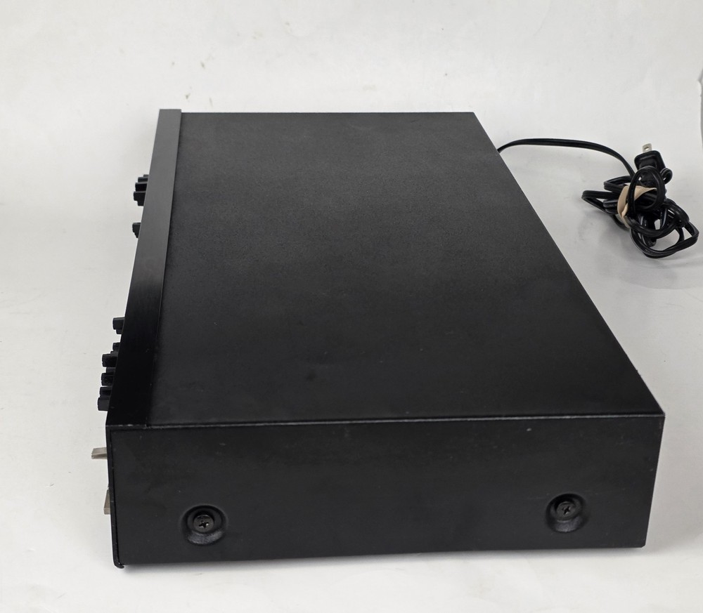 Realistic Dual 10 Band Stereo Frequency Equalizer 31-2020A (SEE DESCRIPTION)