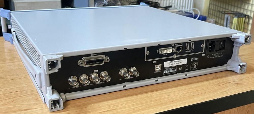 Rohde & Schwarz UPP400, audio analyzer