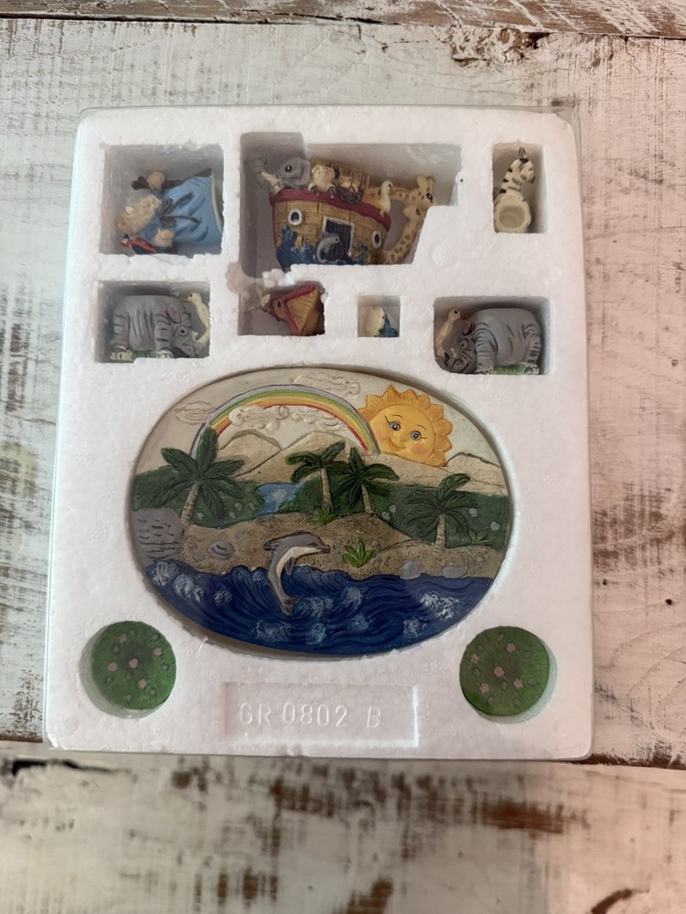 Noah's Ark Mini Tea Set Decorative Figurines Animals New Original Packaging