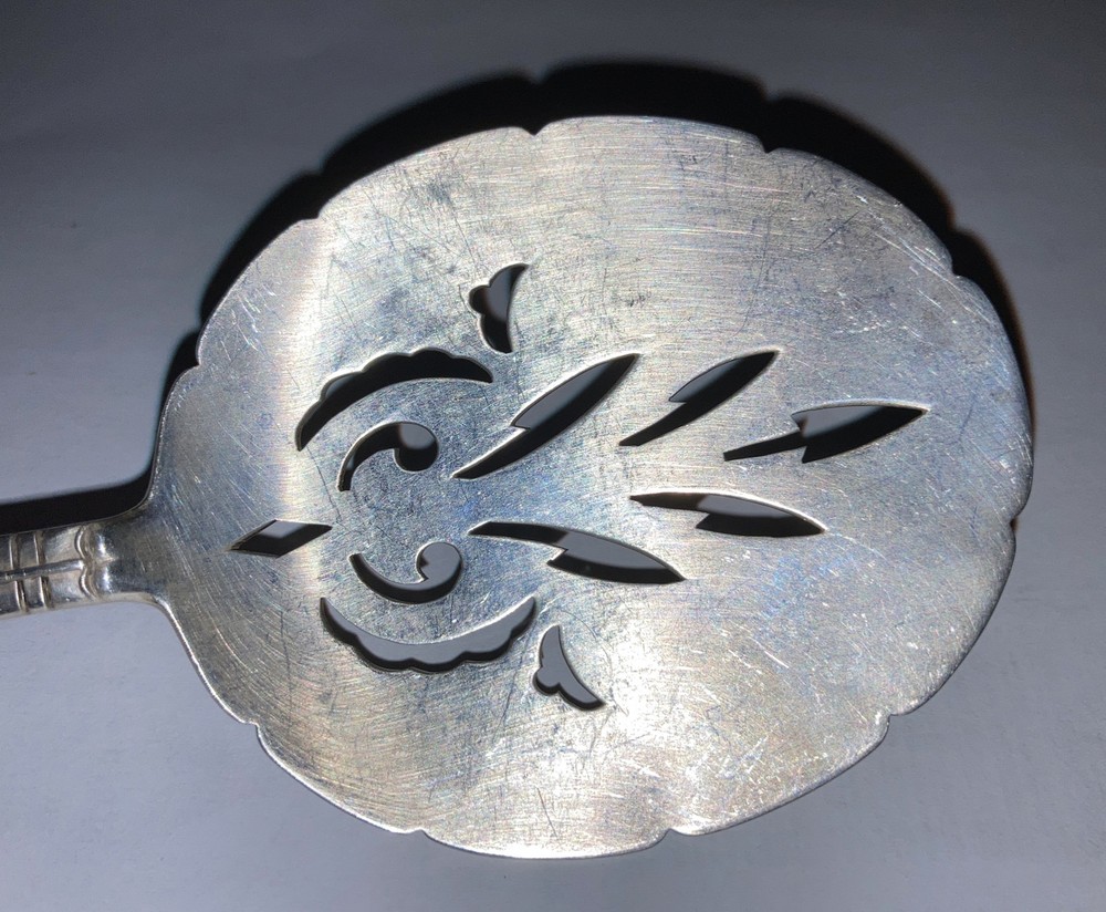 VINTAGE Reed & Barton STERLING SILVER Jubilee Tomato Server 7.75” No Monogram