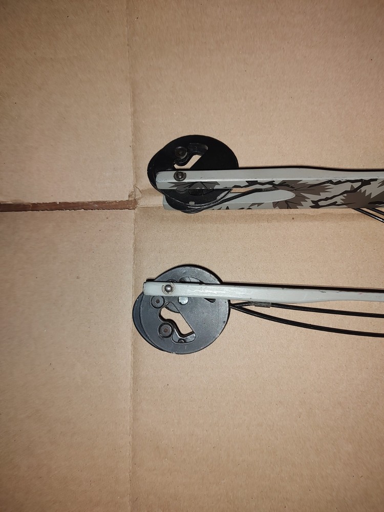 Darton Maverick Compound Bow Limbs And Cams