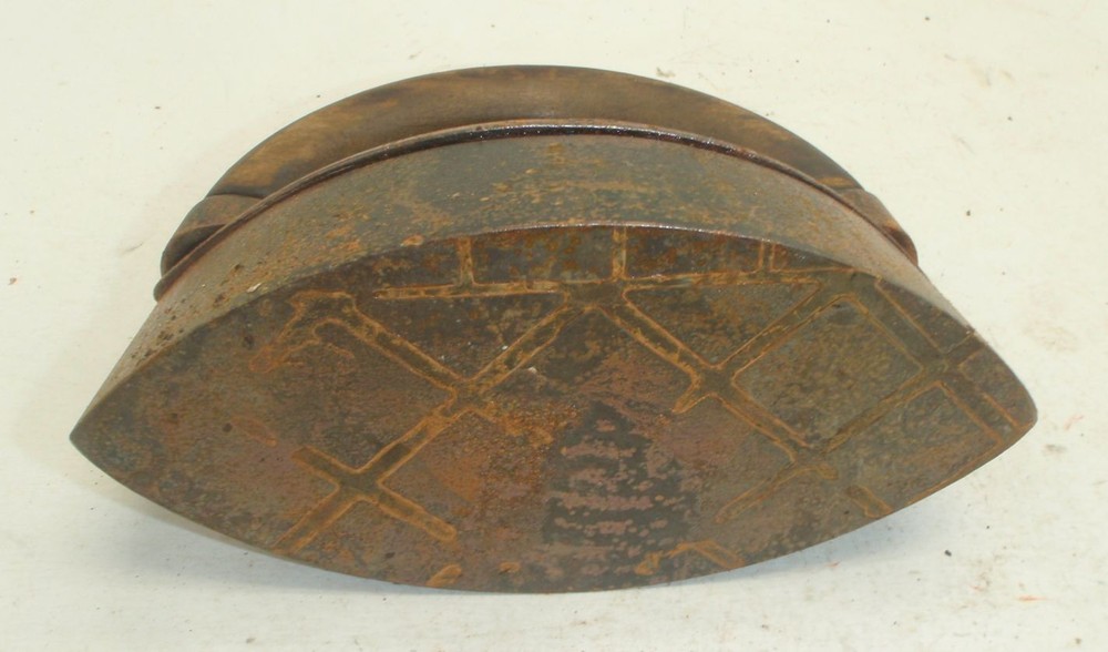 Howell Sad Iron