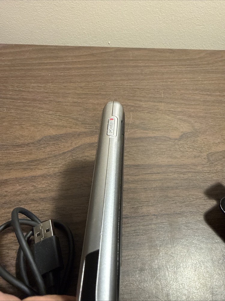 GOLF BUDDY PT4 HANDHELD GPS GOLF COURSE & SCORECARDS NICE!