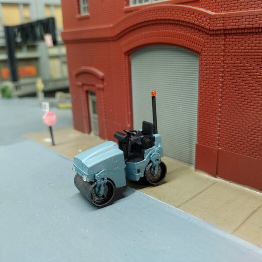 1/87 HO Scale Custom Built 4 Ton Caterpillar Vibratory Asphalt Roller