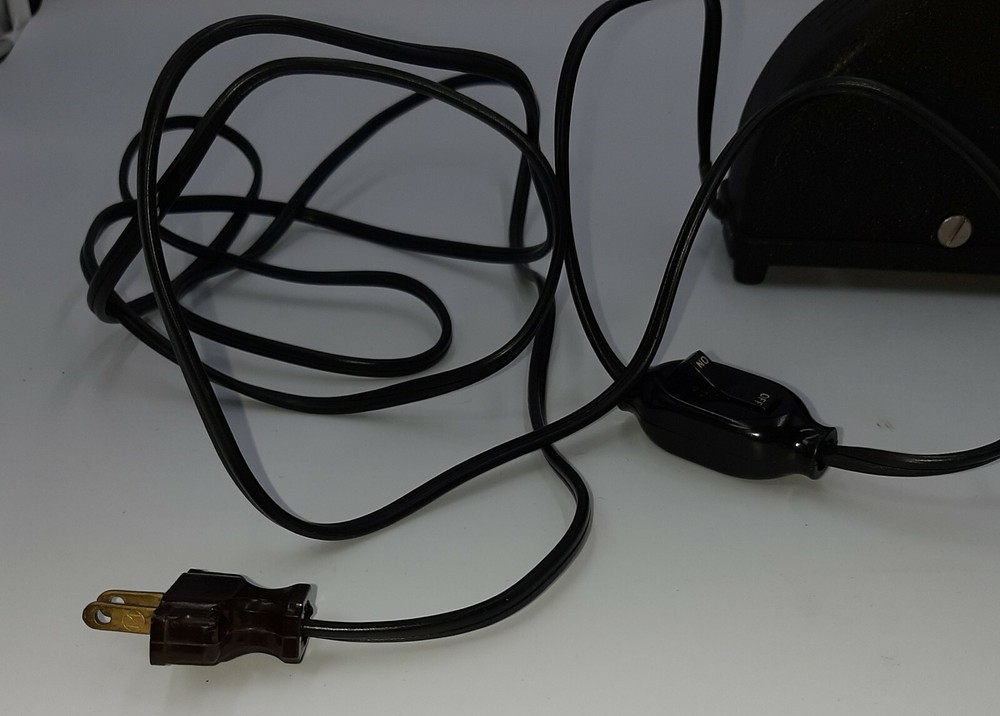 Argus Slide Projector & Case