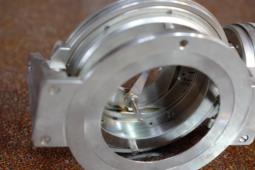 Antique Leitz Universal Rotating Stage UT2 Reflected Light Polarizing SN3201