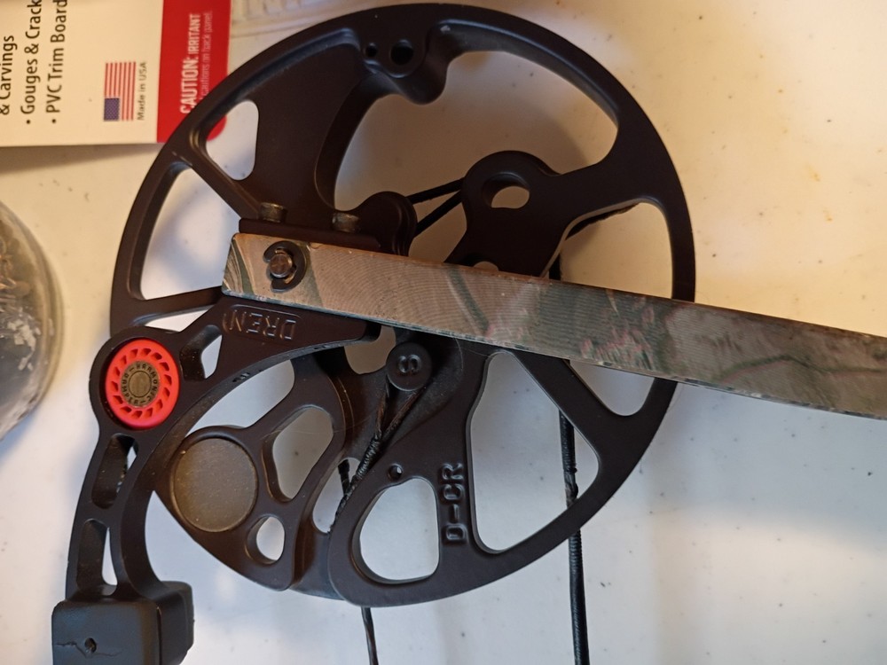 Mathews Drenalin Compound Bow 28" Draw 70lb