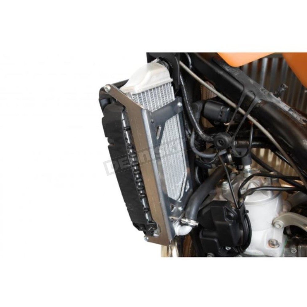 Moose Radiator Braces - 111023