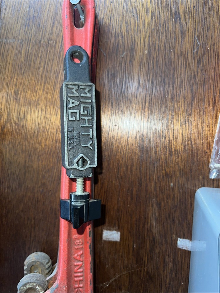 Mighty Mag Universal Magnetic Base