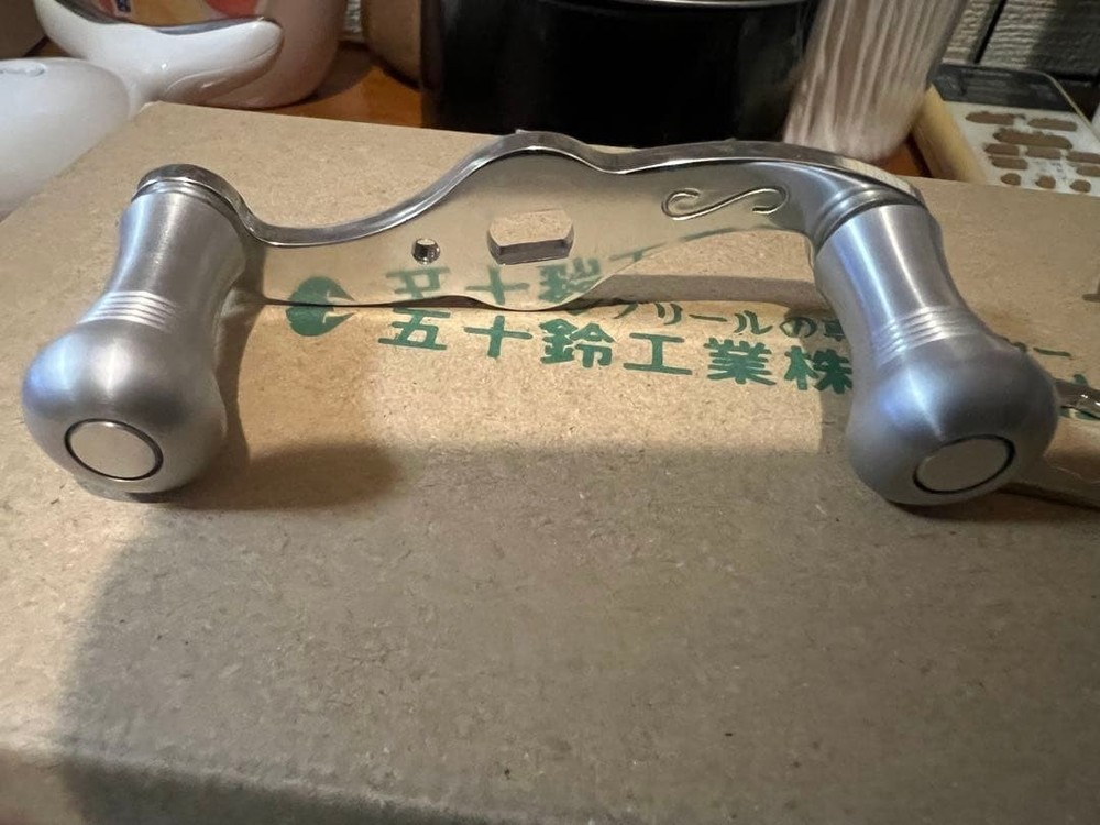 Isuzu BC440 Handle