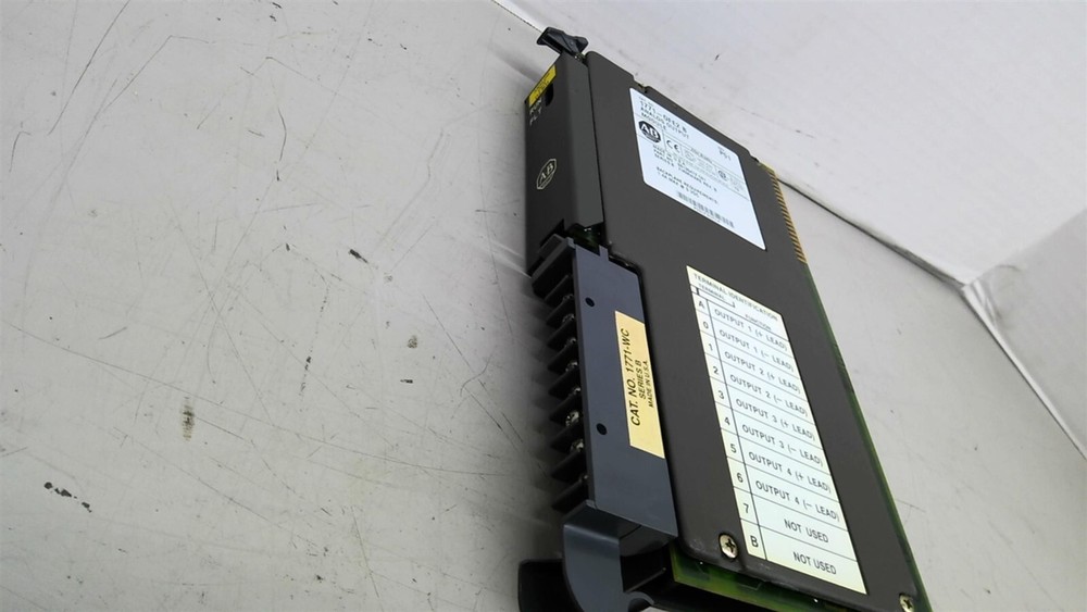 Allen-Bradley 1771-ODE2 B Analog Output Module