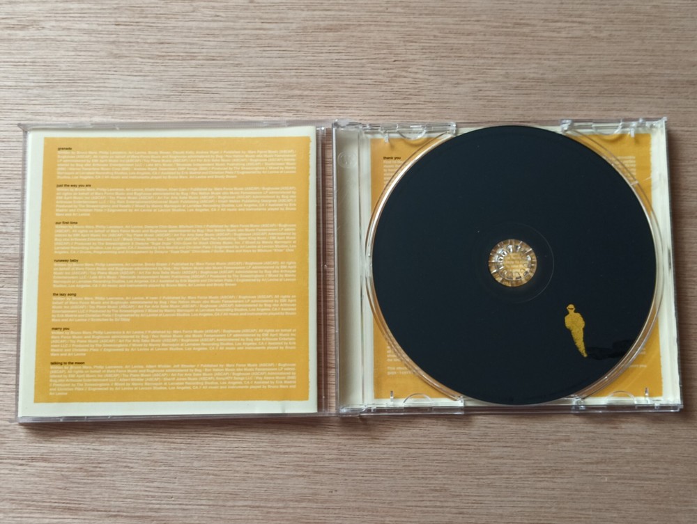 BRUNO MARS doo-wops & hooligans - RARE Malaysia CD