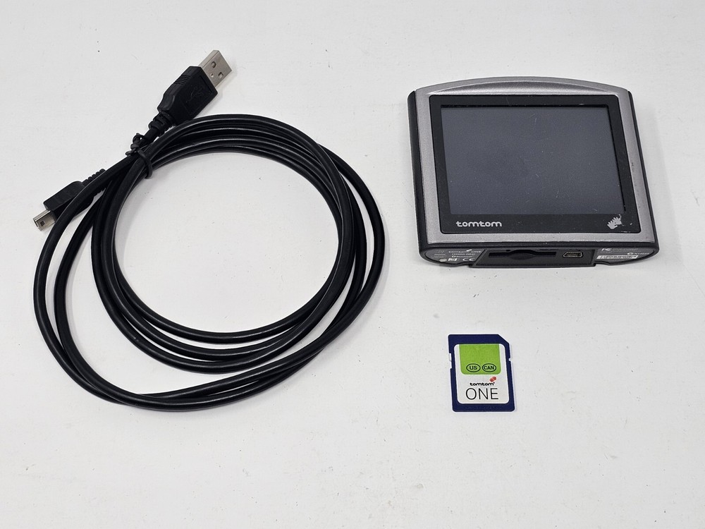 TomTom One (4N00.004) GPS Mountable Auto Navigation Bluetooth N14644