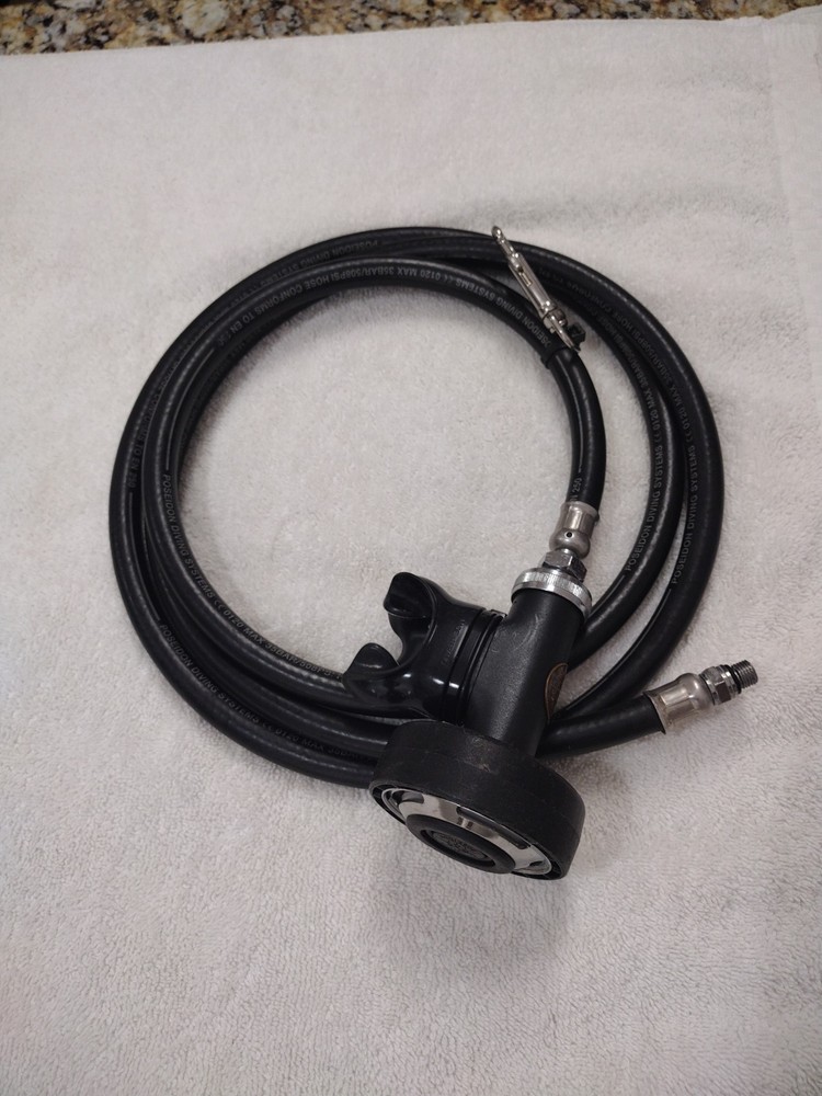 Poseidon 2nd Stage Cyklon 5000 Black W/7' Hose
