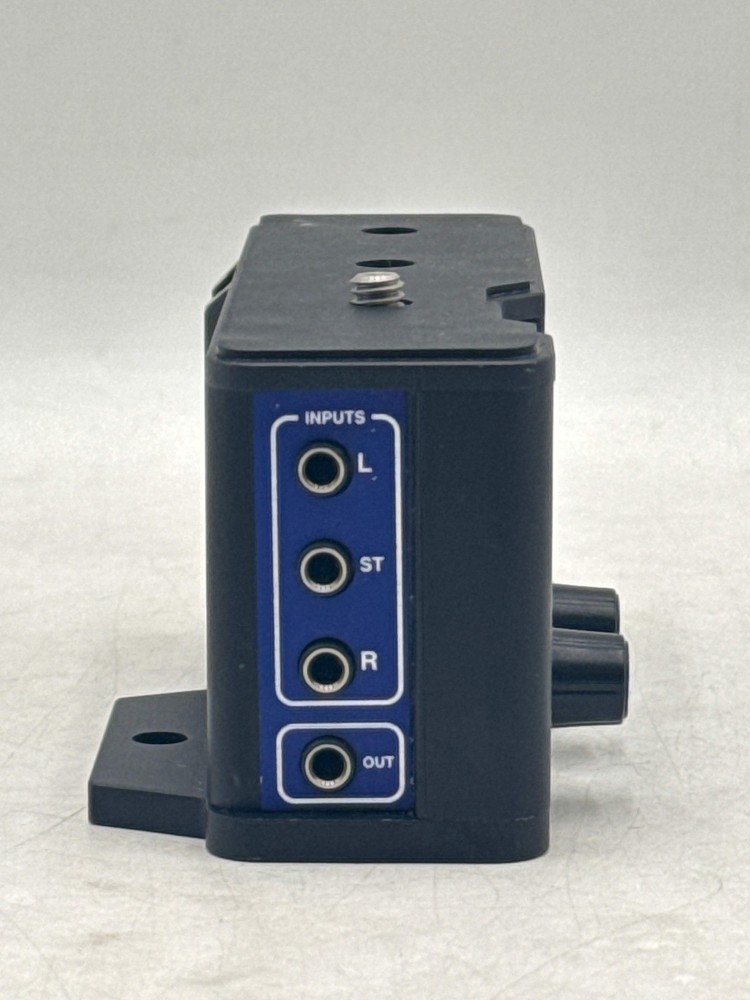 Beachtek DXA-POCKET Compact Audio Adapter - Black