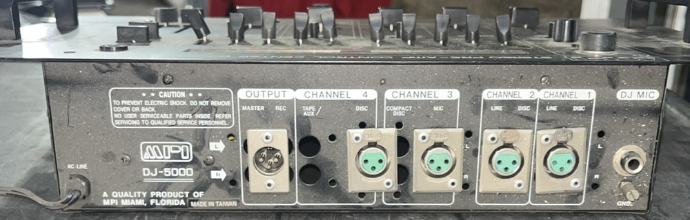 MPI STEREO PRE-AMP CONTROL CENTER DJ-5000