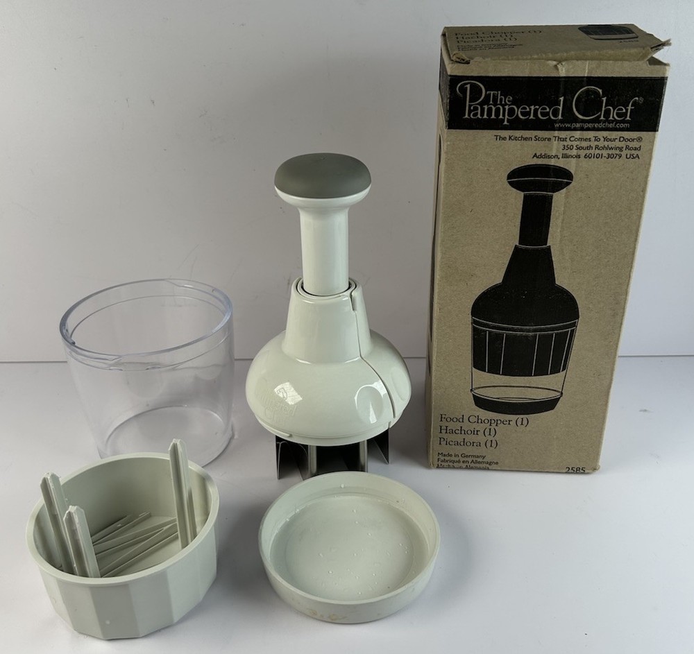 Original Pampered Chef #2585 Push Function Food Chopper Original Box