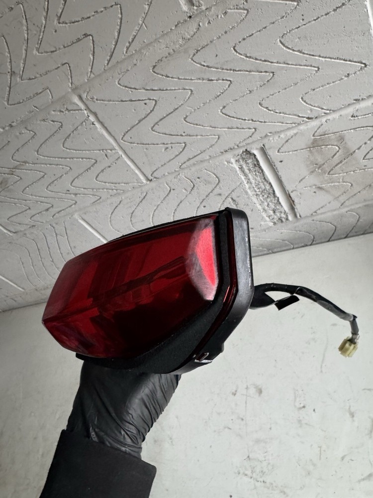 Yamaha FZ1 2006-07 Tail Light