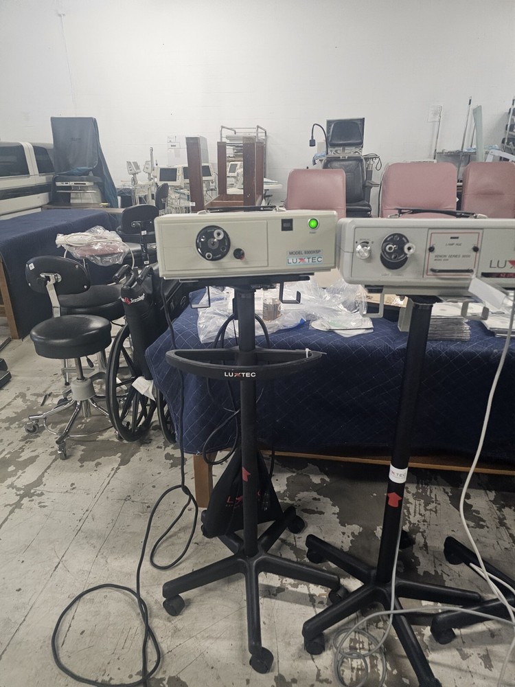 Luxtec 9300XSP & 9000 Light Source for Surgical Headlight Qty 5