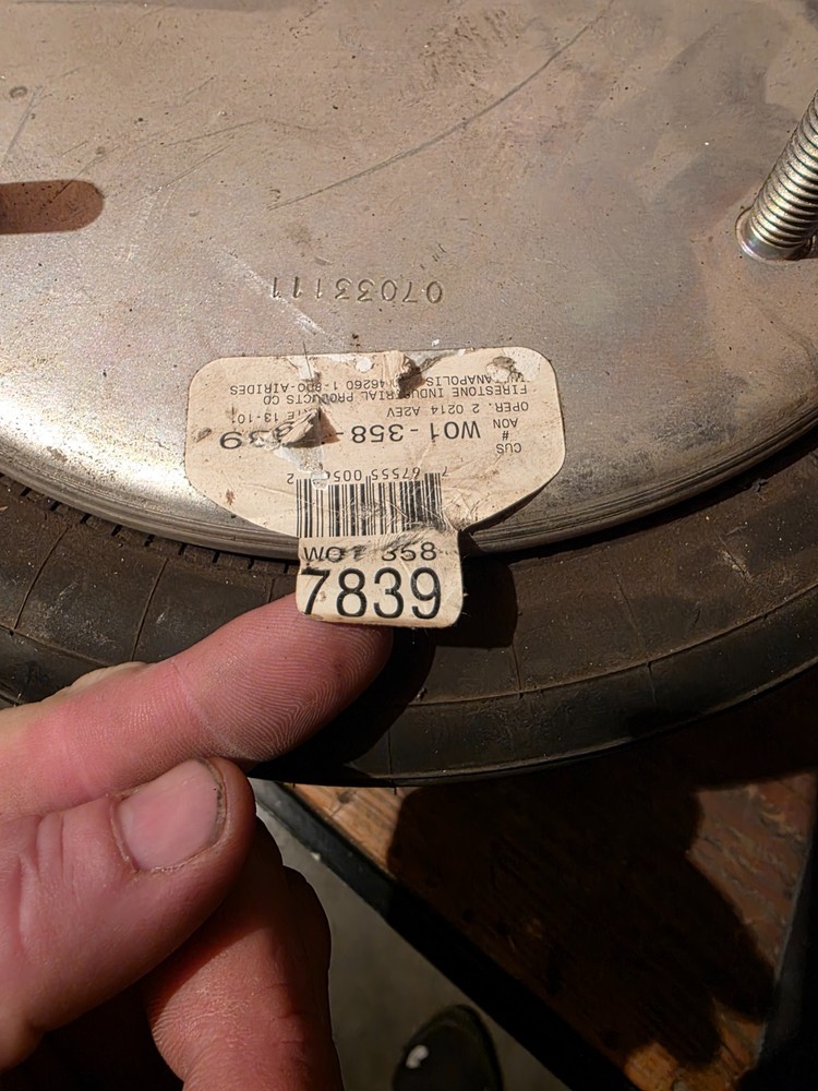 Firestone W01-358-7839 Air Spring