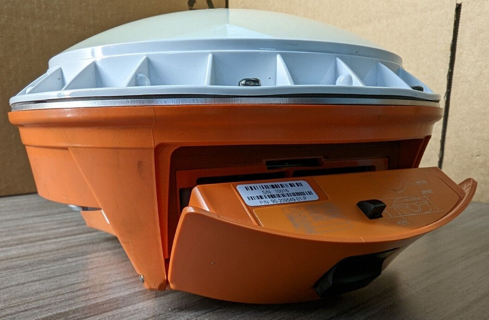 NAVCOM GPS RECEIVER - SF 3040