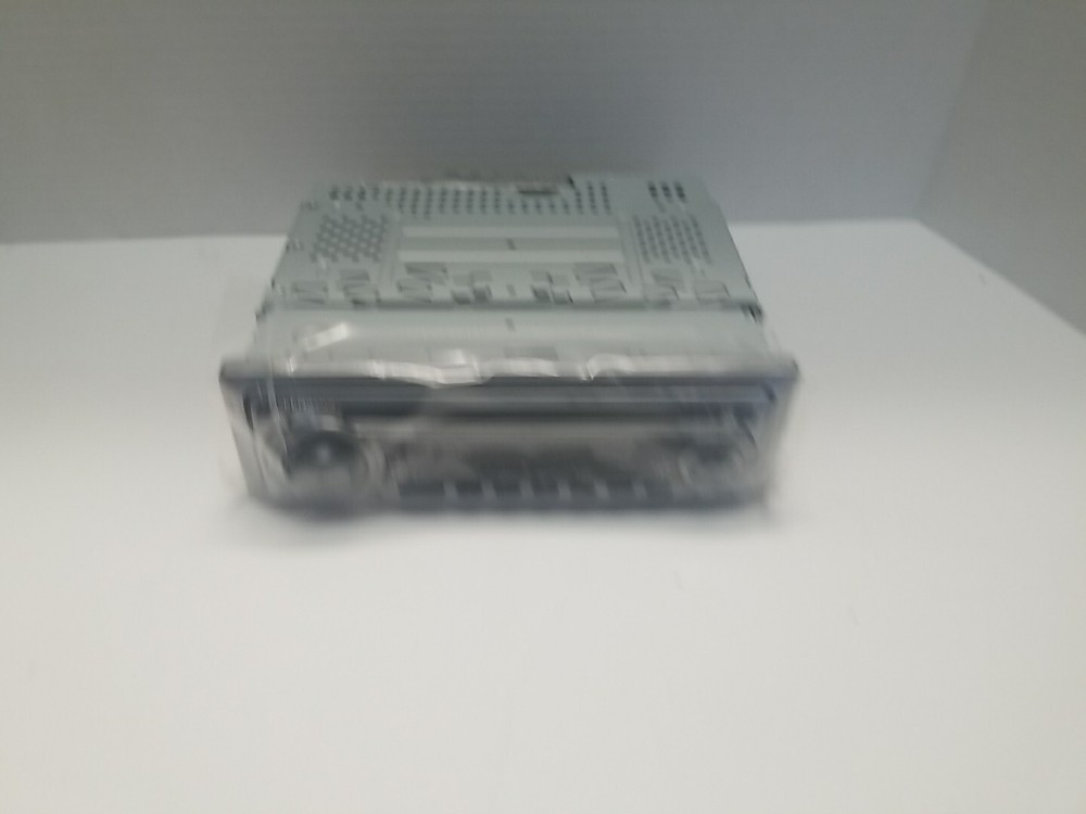 Kenwood KDC-132 CD Player in Dash Receiver-Open Box Never Installed