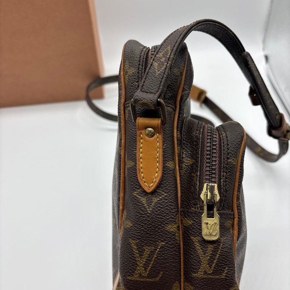 Louis Vuitton Amazon Monogram Shoulder Bag Used