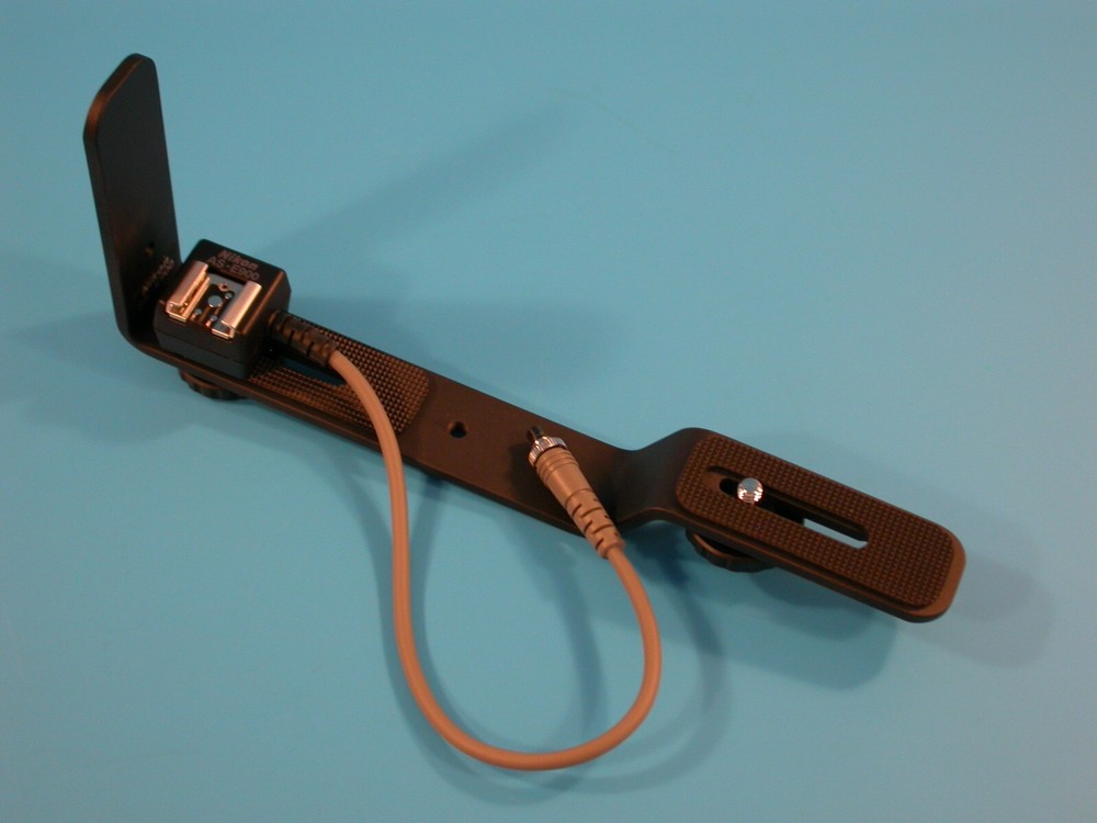 Nikon SK-E900 Multi-Flash Bracket Unit - New