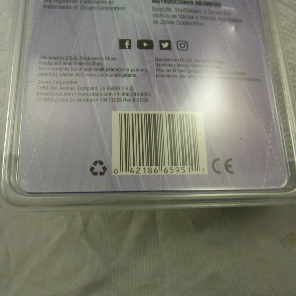 Stud StudSensor Edge Picture Kit Bonus Assorted Hooks And Nails Zircon 65946