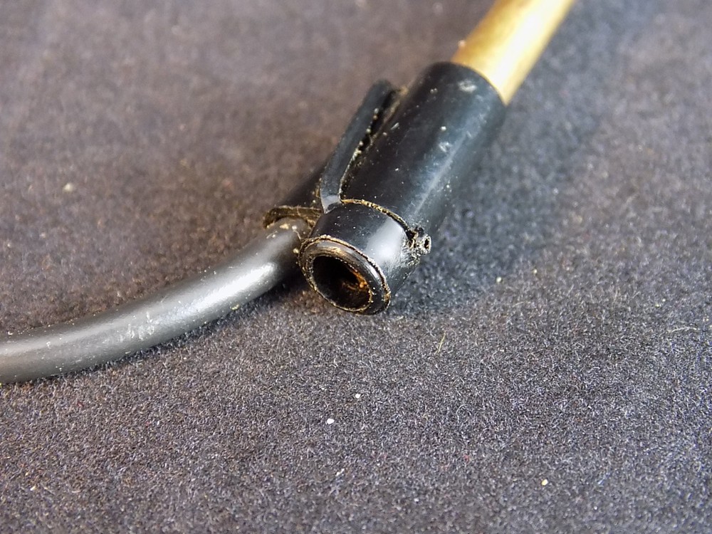STACK UP BANANA PLUGS PATCH CORD 5.5 inches long 5/32" plug cable