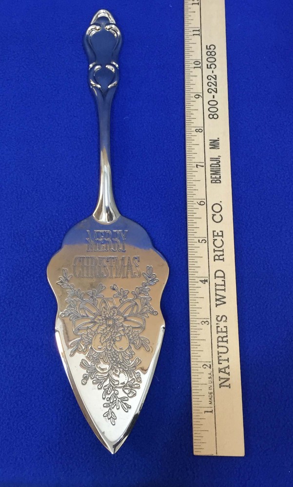Pie Cake Server Merry Christmas Mistletoe Pattern Chrome Plate 11.5" Long
