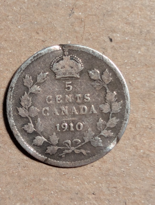 1910 Canada 5 Cents Silver (Damaged)