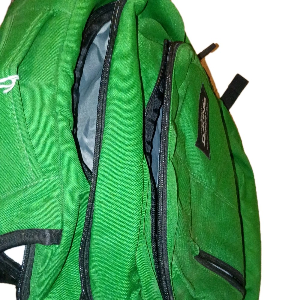DAKINE Hiking Backpack Green/Black Polyester Zip Padded Mesh Back Panel