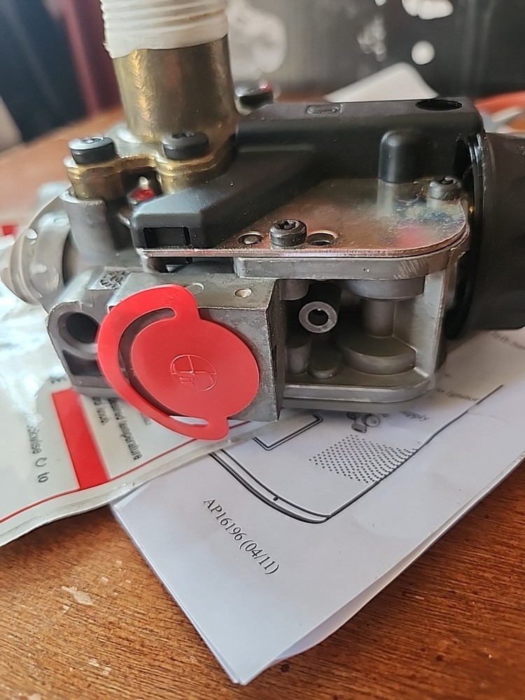 Gas Control Thermostat SP20303DT