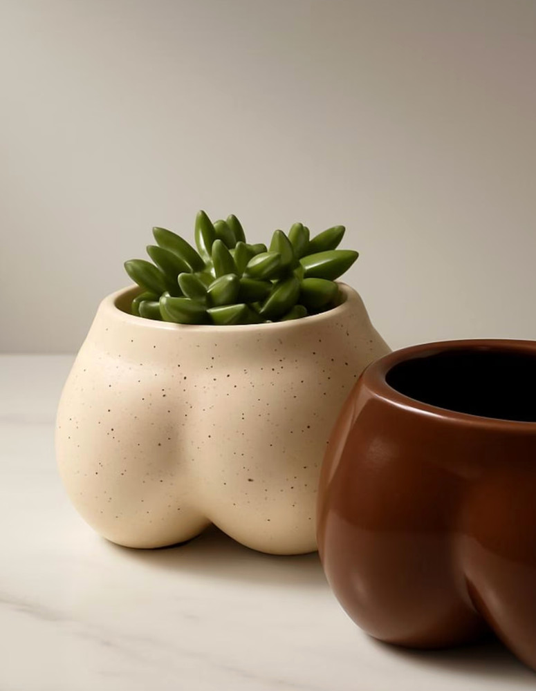 Urban Outfitters - Mini Lady Butt Decorative Planter