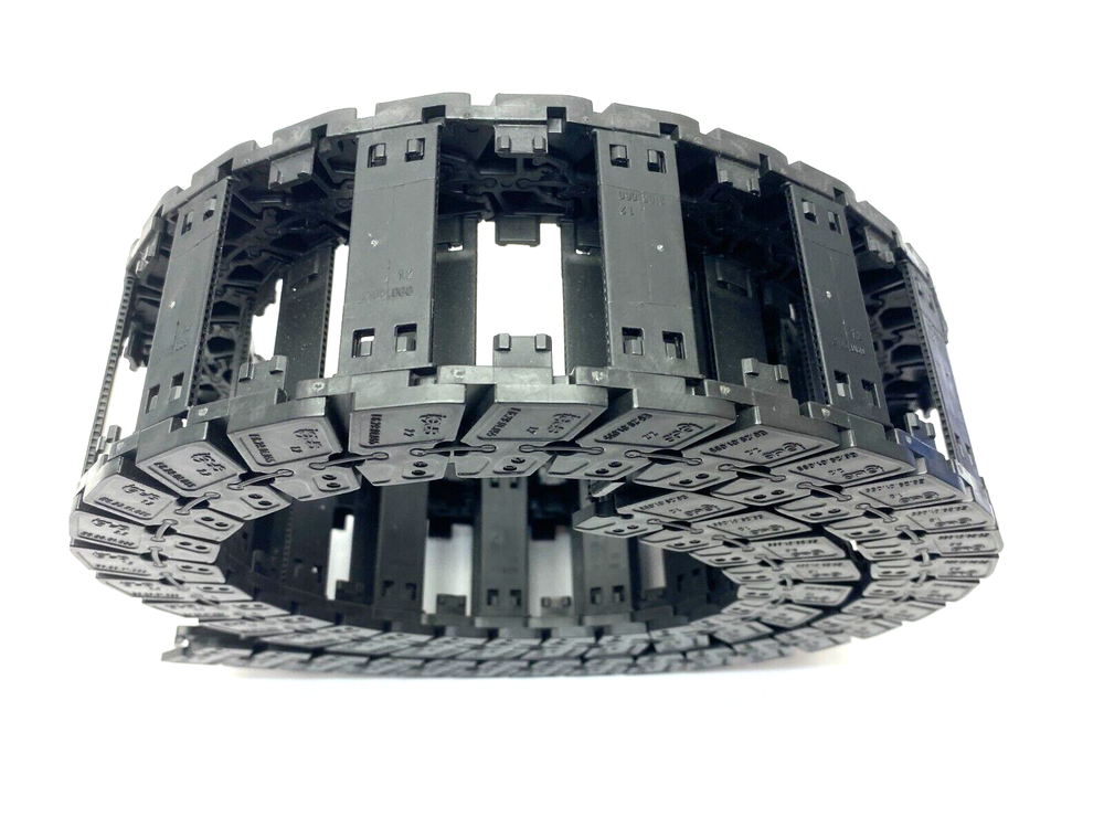 Igus E6-29-060-055-0 E-Chain Cable Carrier 40" Length NO MOUNT FEATURE