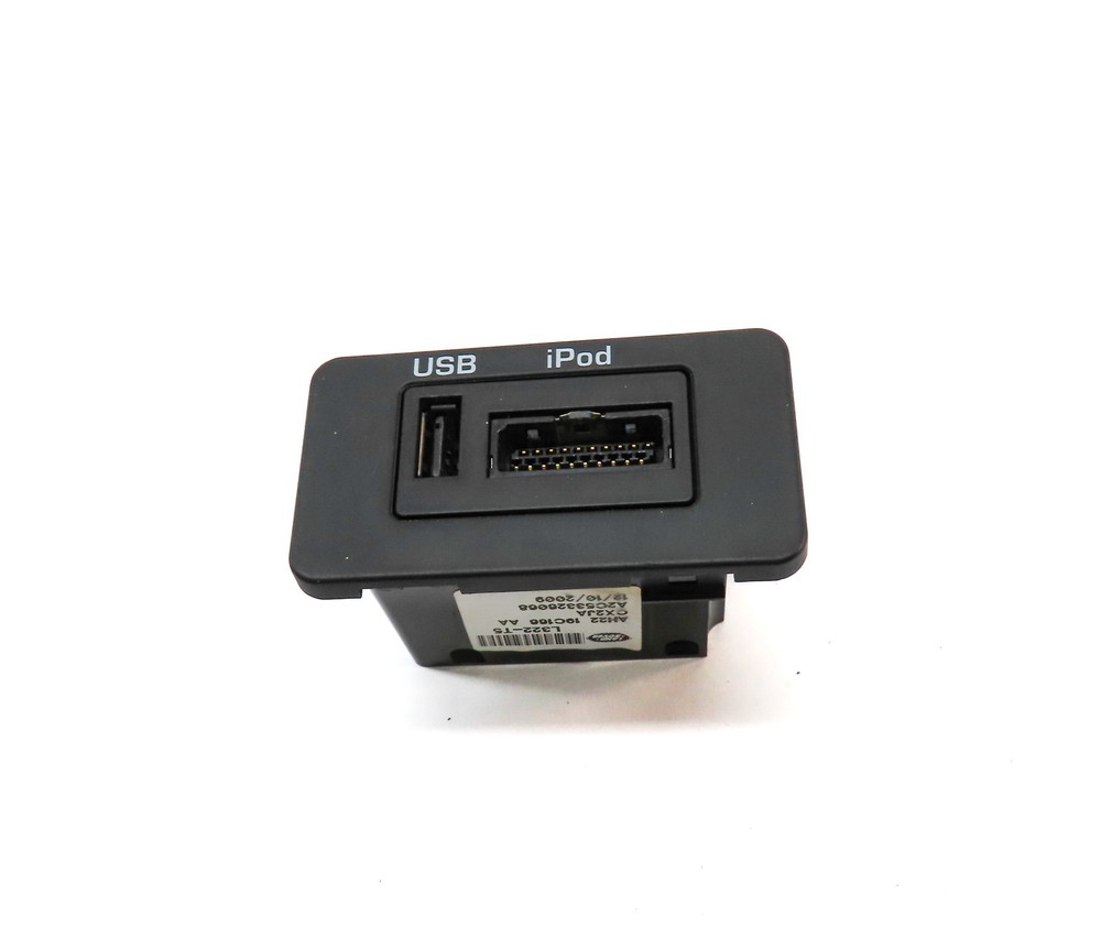 2010 RANGE ROVER (L322) USB IPOD INPUT JACK PANEL
