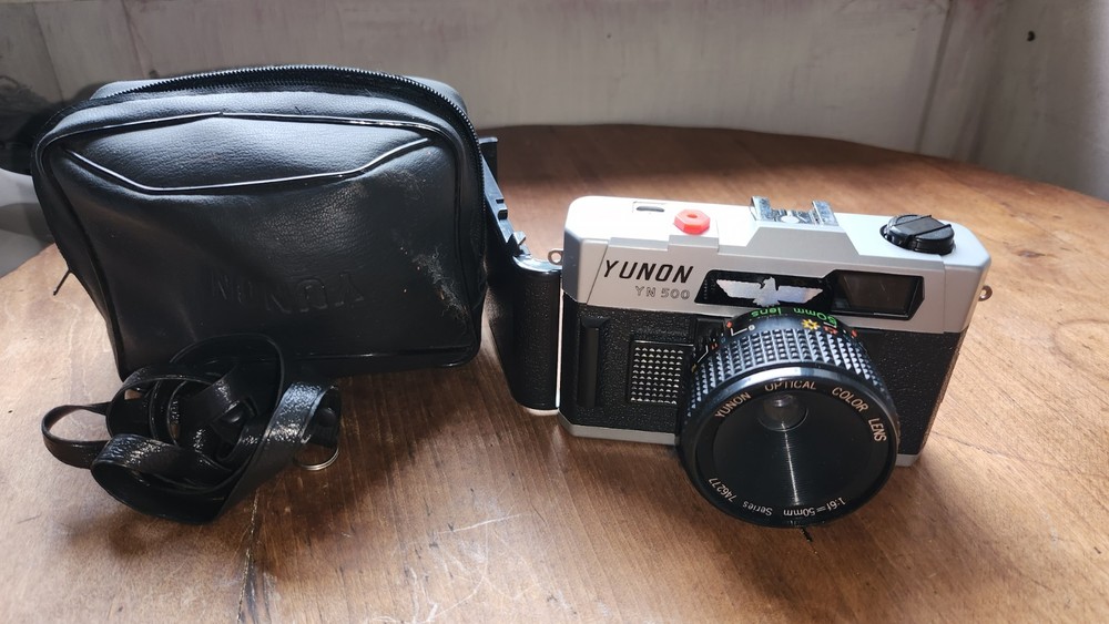 Vintage Yunon YN 500  35mm Camera, Untested, with Case
