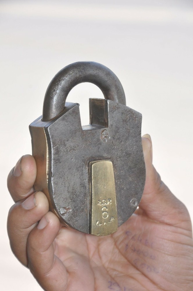 Vintage Brass & Iron Handcrafted 6 Levers Unique Shape Solid Padlock
