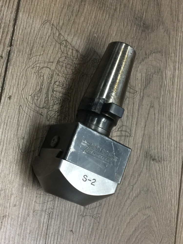 UNIVERSAL ENG 200 KWIK SWITCH W. CRITERION S-2 BORING HEAD 1/2 " CAP