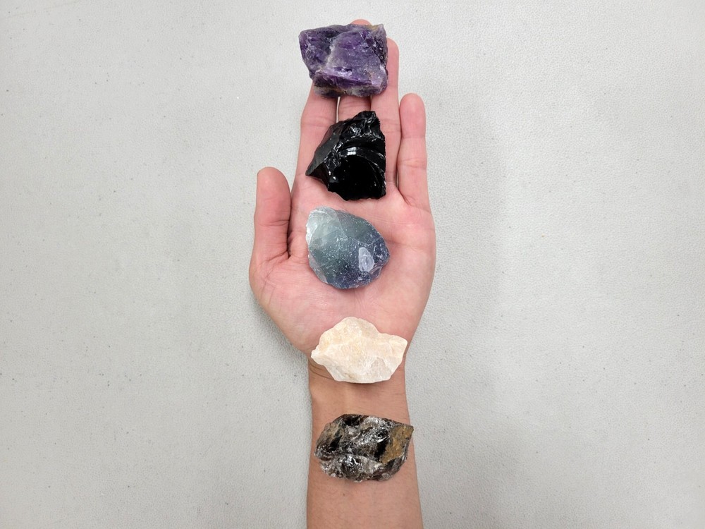 10 Piece Crystal Starter Gift Set Raw Healing Gemstones Pack for Beginners